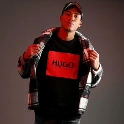 Tout neuf 🎁 Tee 👚 Shirt 50456378 Noir Rouge de HUGO 👍 -Promos HUGO Boutique hugo 279584 50456378 001 20211007T080617 06