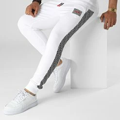Grosses soldes 🥰 Pantalon Jogging Dacino 50472725 Blanc de HUGO 🔔 -Promos HUGO Boutique hugo 317031 50472725 100 20220509T154638 03