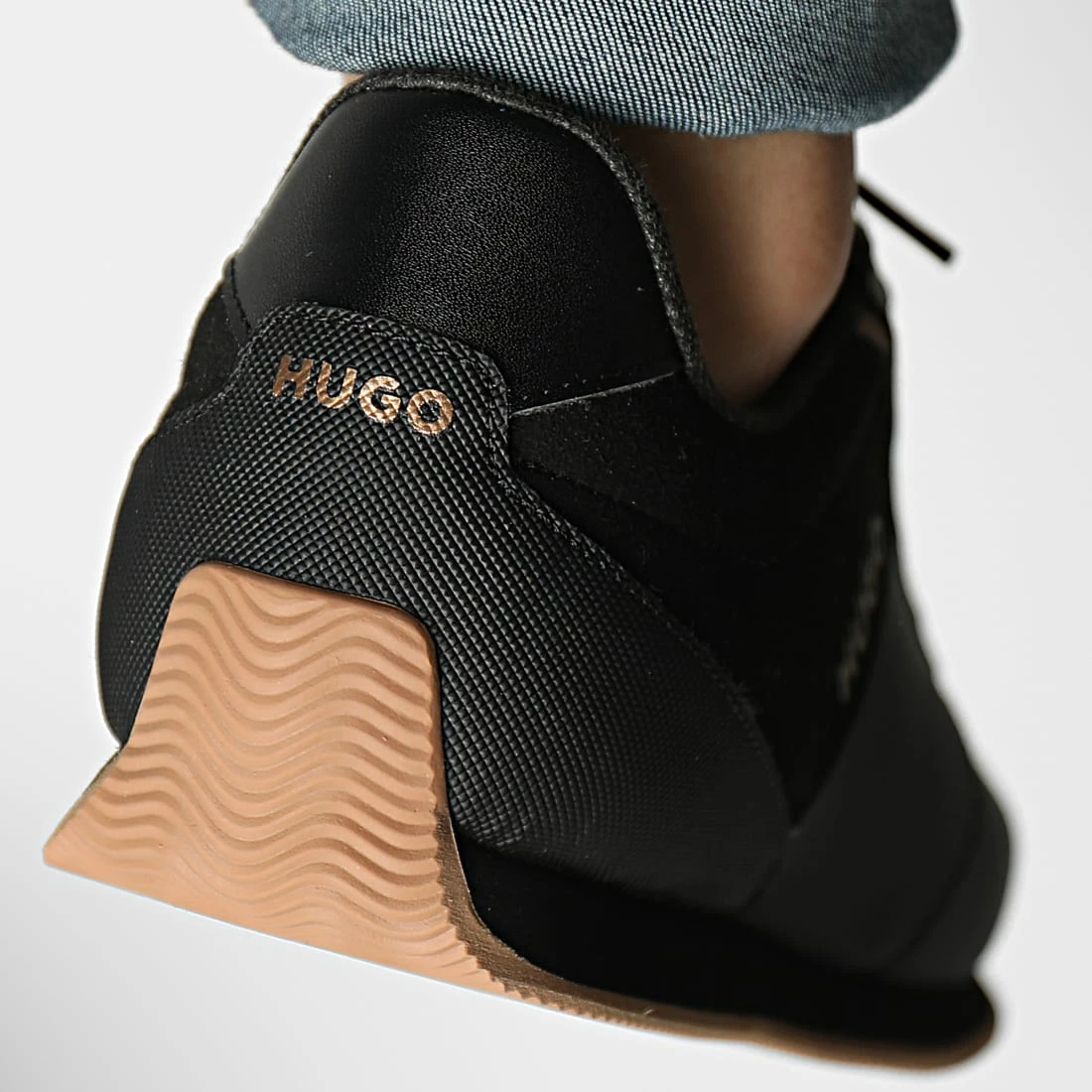 Meilleure affaire ⭐ Baskets Cyden Low 50474731 Black de HUGO 🥰 6 Meilleure affaire ⭐ Baskets Cyden Low 50474731 Black de HUGO 🥰 – Image 4