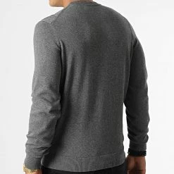 Le moins cher 🌟 Pull 50475083 Gris Chiné de HUGO ❤️ 9 Le moins cher 🌟 Pull 50475083 Gris Chiné de HUGO ❤️ -Promos HUGO Boutique hugo 328204 50475083 021 20220802T152534 04