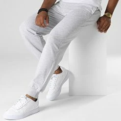 Budget ⭐ Pantalon Jogging Sporty Logo 50480581 Gris Chiné de HUGO 😉 8 Budget ⭐ Pantalon Jogging Sporty Logo 50480581 Gris Chiné de HUGO 😉 -Promos HUGO Boutique hugo 328793 50480581 033 20220726T154822 03