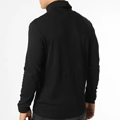 Offres ⭐ Tee 👕 Shirt Col Roulé Manches Longues Derollo 224 50479373 Noir de HUGO 🔥 9 Offres ⭐ Tee 👕 Shirt Col Roulé Manches Longues Derollo 224 50479373 Noir de HUGO 🔥 -Promos HUGO Boutique hugo 335474 50479373 001 20220908T120931 04