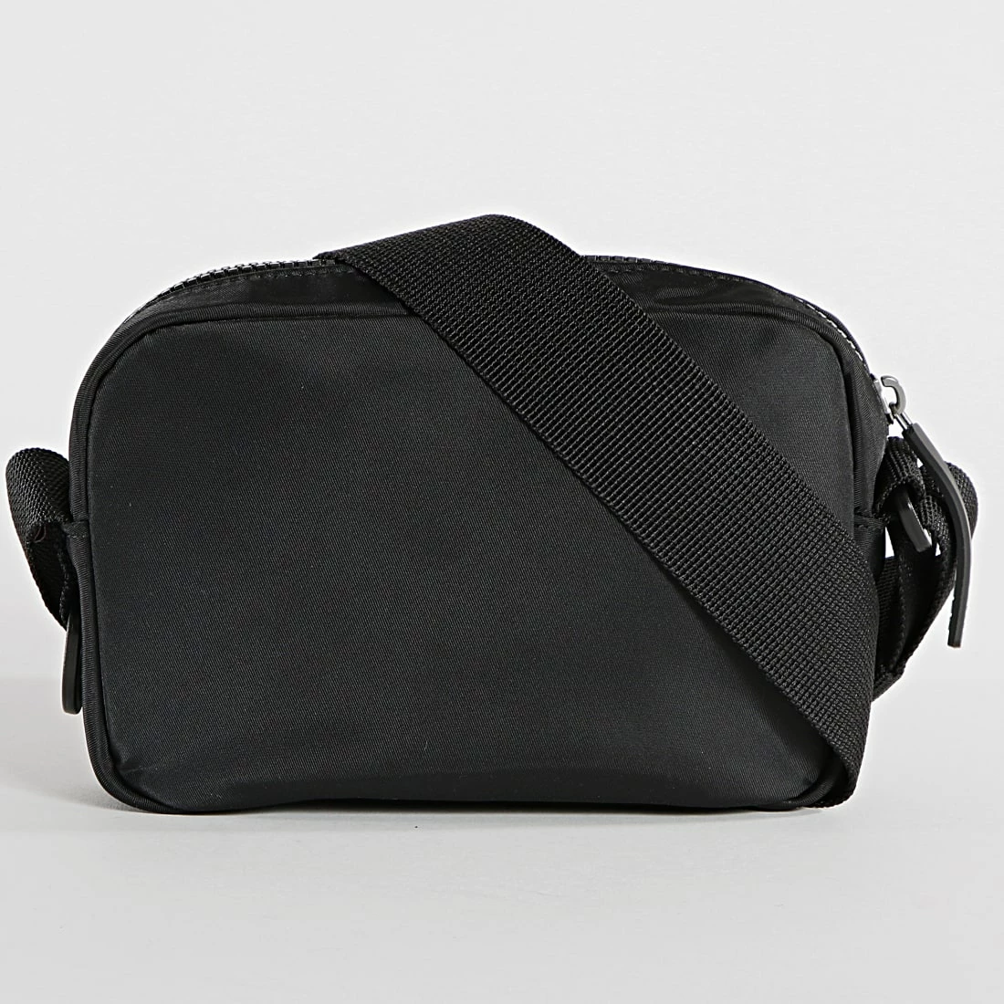 Budget 🌟 Sacoche Ethon 50486262 Noir de HUGO 💯 6 Budget 🌟 Sacoche Ethon 50486262 Noir de HUGO 💯 – Image 4