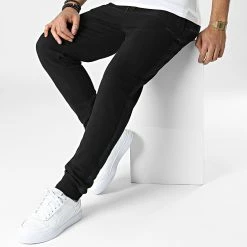 Les meilleures critiques de 💯 Pantalon Jogging A Bandes 50475338 Noir de HUGO 🔥 -Promos HUGO Boutique hugo 346018 50475338 001 20221124T085511 03