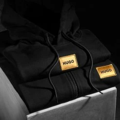 Promo 🛒 Sweat Zippé Capuche Daple 50484720 Noir Doré de HUGO ✨ -Promos HUGO Boutique hugo 347028 50484720 001 20221122T084412 05