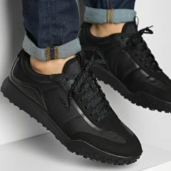 Budget ⌛ Baskets Casey Runner 50487649 Black de HUGO 🌟