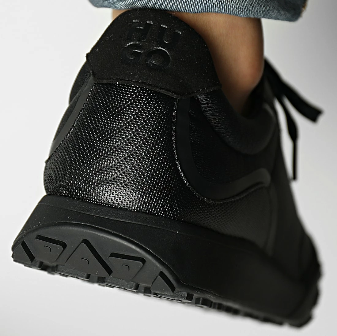 Budget ⌛ Baskets Casey Runner 50487649 Black de HUGO 🌟 6 Budget ⌛ Baskets Casey Runner 50487649 Black de HUGO 🌟 – Image 4